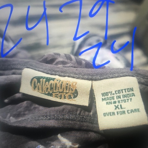 Gray and Red Bird Print Sweater - Picture 4 of 4